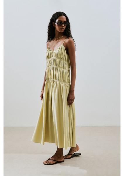 Dokulu Büzgü Detaylı Elbise Soft Yeşil fırsatları