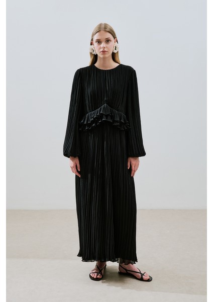 Mila Piliseli Katlı Elbise Siyah fiyatları