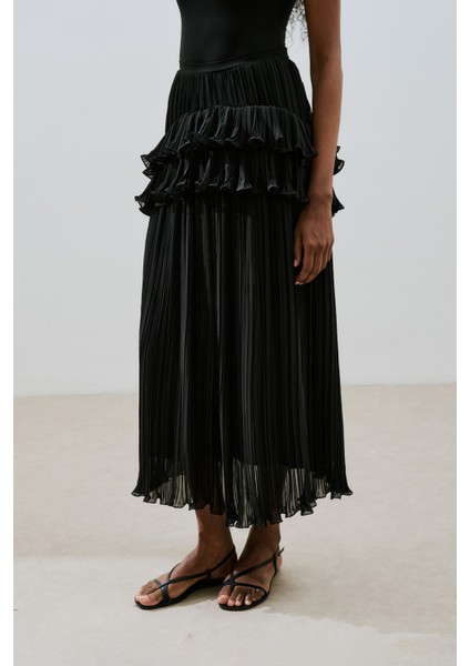 Mila Piliseli Katlı Etek Siyah fiyatları