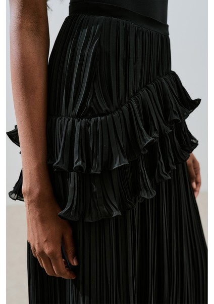 Mila Piliseli Katlı Etek Siyah indirimleri