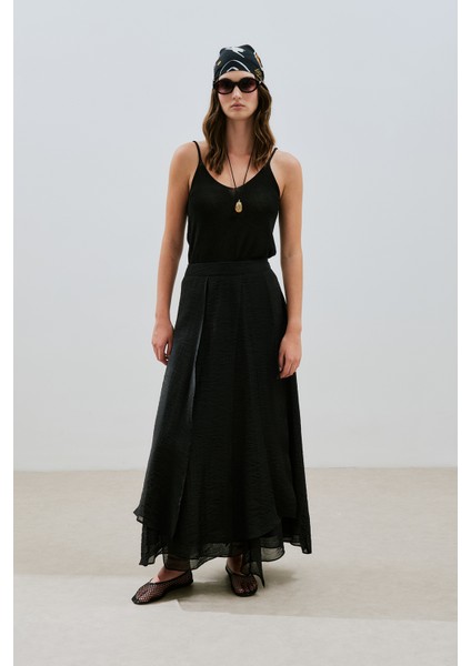 Katlı Fırfırlı Uzun Etek Siyah fırsatları