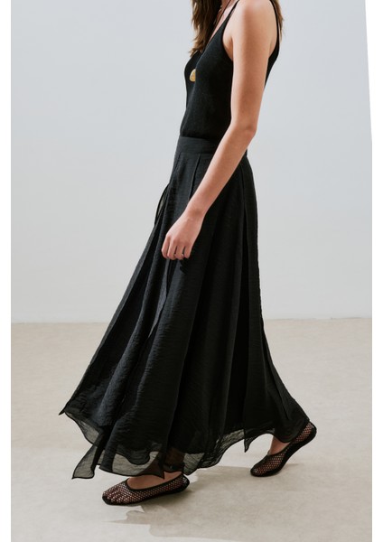 Katlı Fırfırlı Uzun Etek Siyah