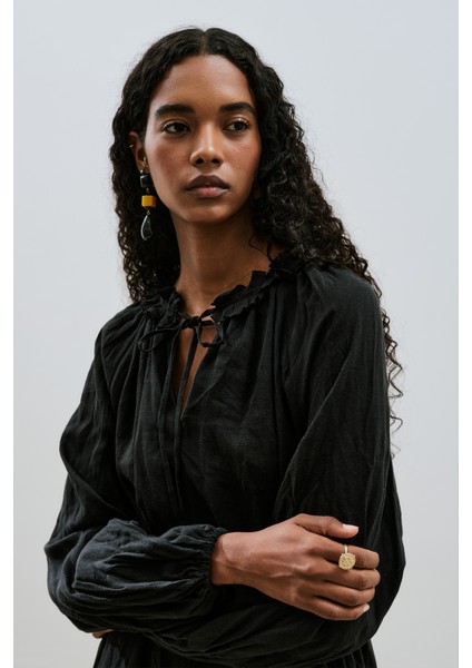 Yakası Büzgülü Keten Geniş Elbise Siyah fiyatları