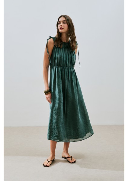 Büzgü Bağlamalı Detaylı Kolsuz Elbise Yeşil fiyatları