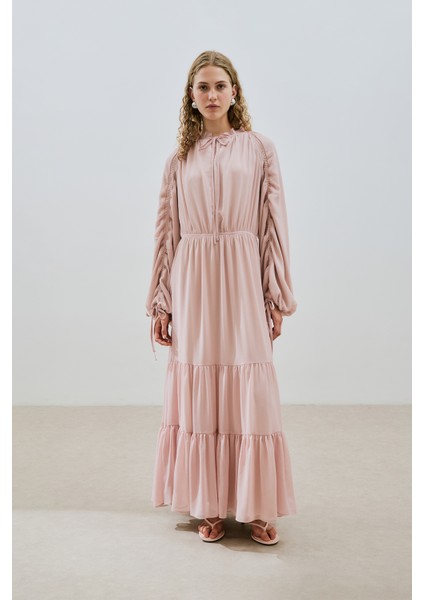 Uzun Büzgülü Şifon Elbise Pudra fiyatları
