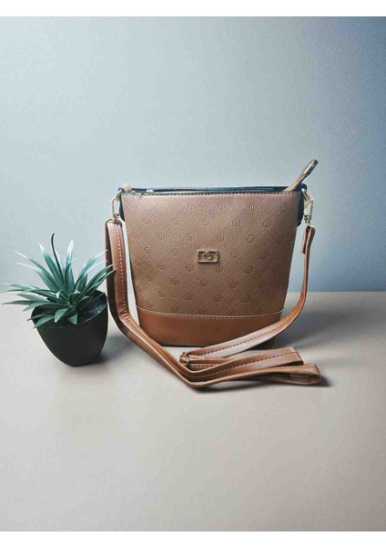 Kova Modeli Kadın Askılı Omuz El Çantası fiyatları