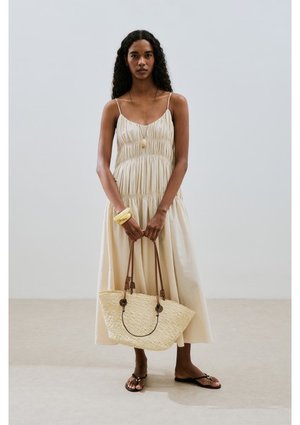 Dokulu Büzgü Detaylı Elbise Natural fiyatları