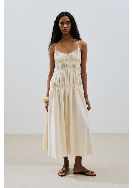 Dokulu Büzgü Detaylı Elbise Natural