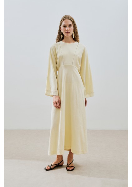 Dokulu Şerit Detaylı Elbise Sarı