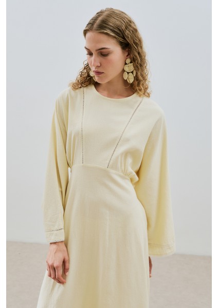 Dokulu Şerit Detaylı Elbise Sarı fiyatları