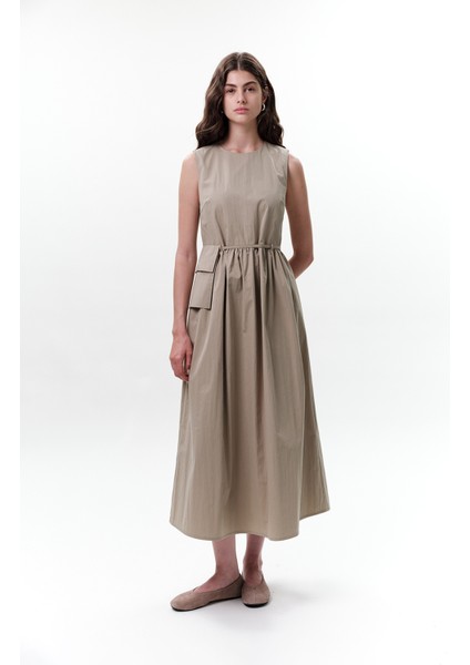 Kemer Detaylı Kolsuz Elbise Yeşil