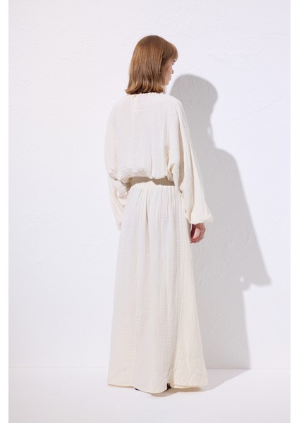 Müslin Beli Büzgülü Elbise Ekru