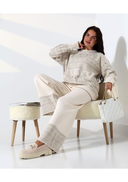 Jakarlı Oversize Alt-Üst Triko Takım fırsatları