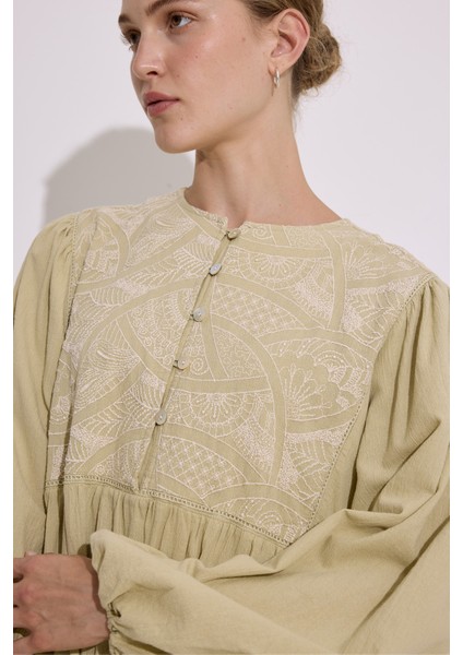 Dokulu Nakış Detaylı Elbise Soft Yeşil indirimleri