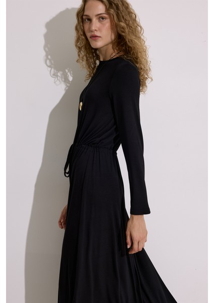 Dökümlü Uzun Kol Elbise Siyah