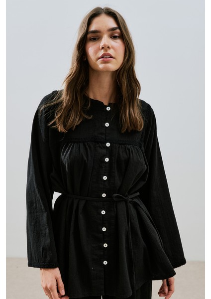 Dokulu Işlemeli Gömlek Siyah