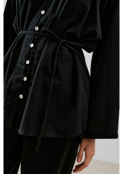 Dokulu Işlemeli Gömlek Siyah fırsatları