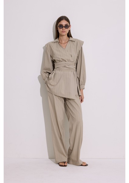 Bağlama Detaylı Kruvaze Gömlek Bej fiyatları