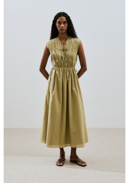 Büzgülü Bağlama Detaylı Elbise Toprak fiyatları