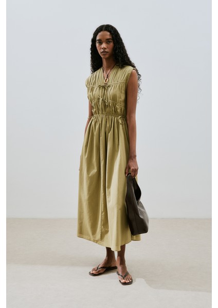 Büzgülü Bağlama Detaylı Elbise Toprak fırsatları