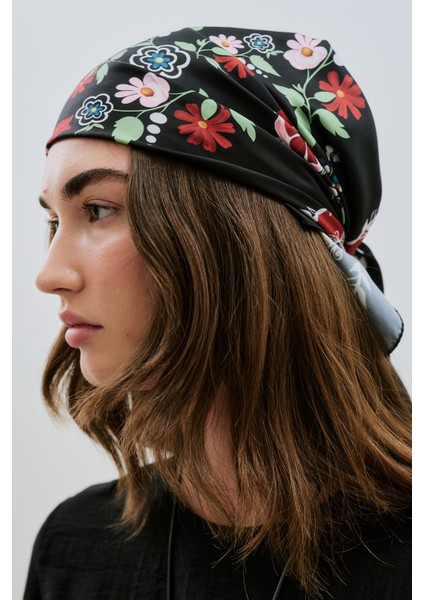 Saten Desenli Fular Lora fırsatları