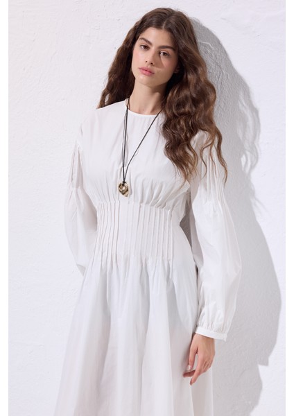 Beli Pile Detaylı Elbise Ekru fırsatları