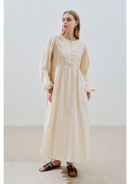 Dokulu Nakış Detaylı Elbise Natural modelleri