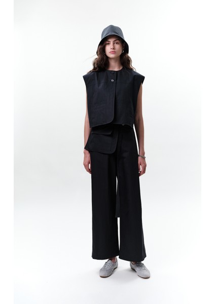 Cep Detaylı Kısa Yelek Lacivert indirimleri