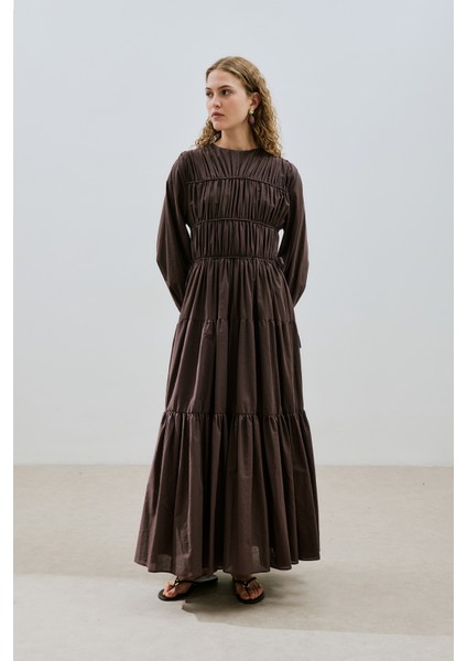 Büzgülü Uzun Kol Elbise Kahverengi fiyatları