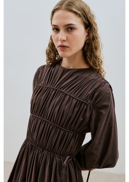 Büzgülü Uzun Kol Elbise Kahverengi fırsatları