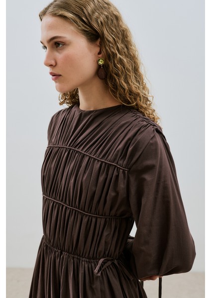 Büzgülü Uzun Kol Elbise Kahverengi