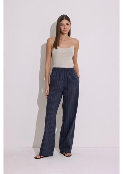 Çizgili Beli Lastikli Pantolon Lacivert fırsatları