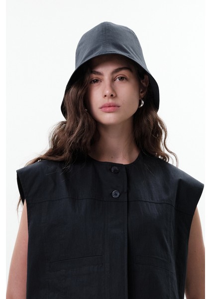 Lastik Detaylı Bucket Şapka Lacivert