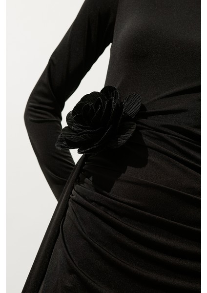 Lora Çiçek Broş Siyah