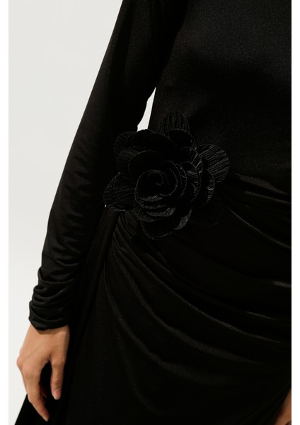 Lora Çiçek Broş Siyah fiyatları