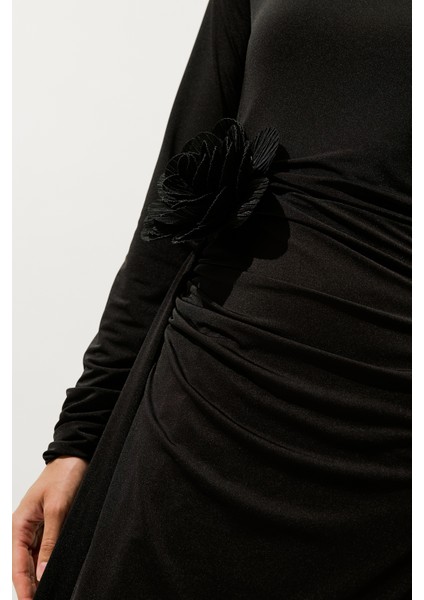 Lora Çiçek Broş Siyah modelleri