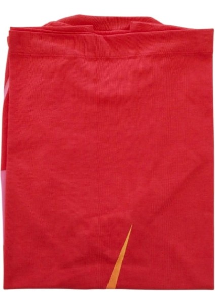 Göğüs Baskılı T-Shirt fırsatları