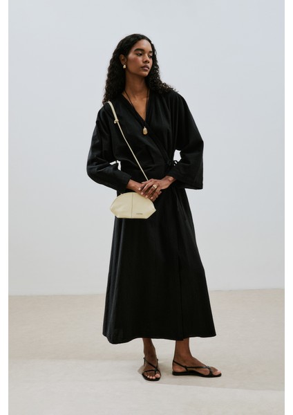 Dokulu Kruvaze Kapamalı Elbise Siyah fırsatları