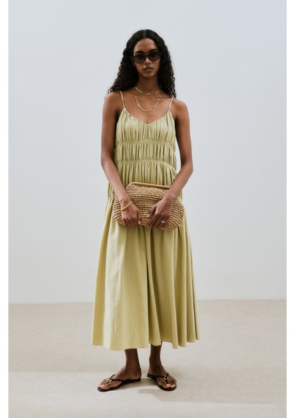 Dokulu Büzgü Detaylı Elbise Soft Yeşil