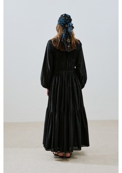 Büzgülü Uzun Kol Elbise Siyah