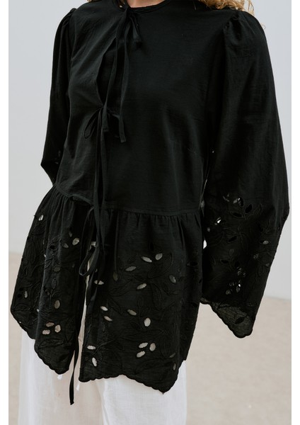 Bağlamalı Nakışlı Tunik Siyah