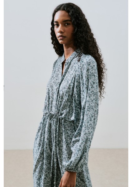 Desenli Viskon Bağlamalı Elbise Lıly Indıgo fiyatları