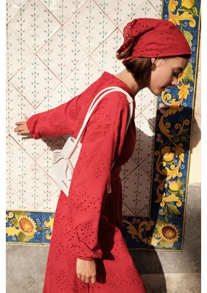 Brode Fular Kırmızı fiyatları