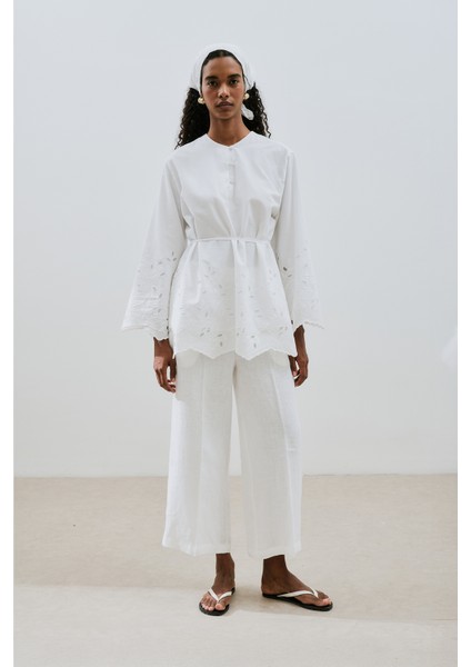 Nakış Detaylı Tunik Ekru