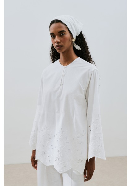 Nakış Detaylı Tunik Ekru