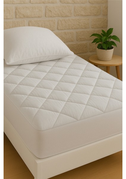 Relax Touch Çift Kişilik Yatak Koruyucu Uyku Pedi 150x200 cm – Ekstra Yumuşak Mikrofiber Silikon Elyaf, Beyaz Renk