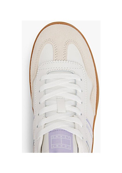 Kadın Beyaz Sneaker indirimleri