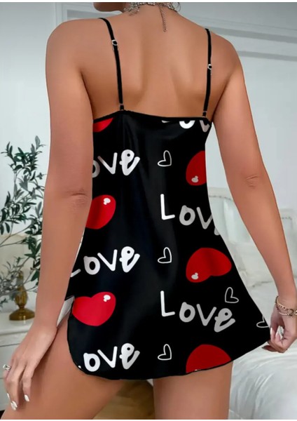 Siyah Aşk Temalı Kalp Desenli Yırtmaç Detaylı Saten Gecelik fırsatları