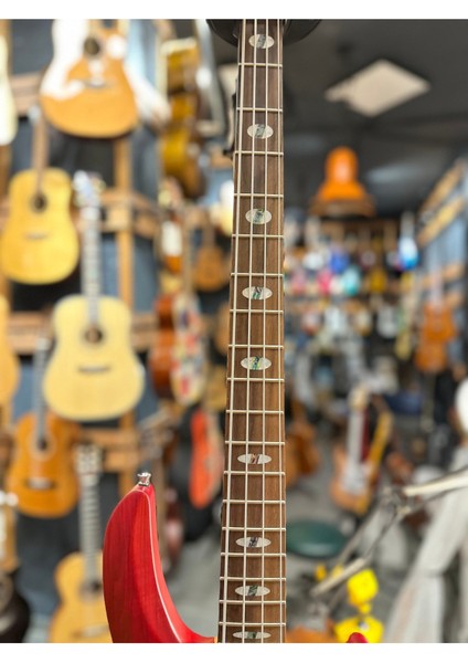 B04- Rd 4 Telli Aktif Bass Gitar Kırmızı Renk fırsatları
