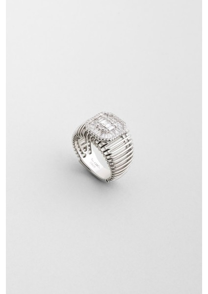 Chloe 18 Ayar Beyaz Altın Kaplama Gümüş Baget Yüzük